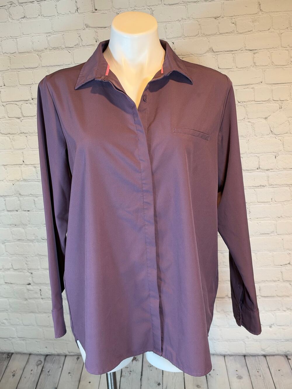 Modern Ambition Womens Delightfully Technical Travel Shirt Medium Violet Purple